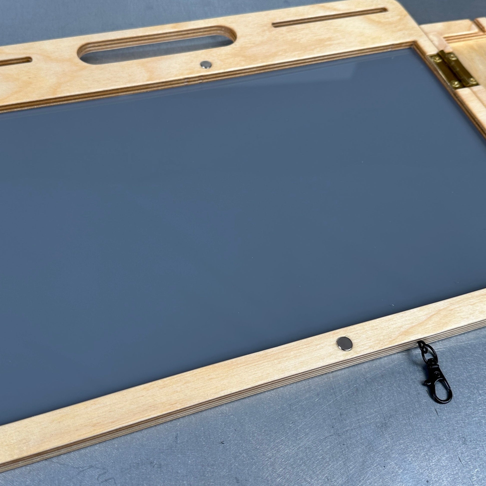 ArtPro Medium Easel with Grey Palette